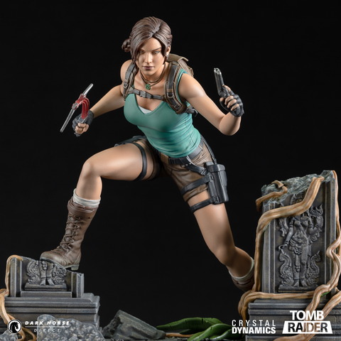 TOMB RAIDER: Lara Croft PVC Statue