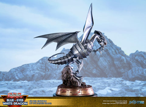 Yu-Gi-Oh! - Blue Eyes White Dragon PVC Statue: Silver Edition