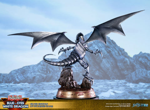 Yu-Gi-Oh! - Blue Eyes White Dragon PVC Statue: Silver Edition