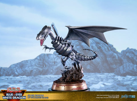 Yu-Gi-Oh! - Blue Eyes White Dragon PVC Statue: Silver Edition