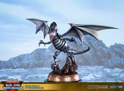 Yu-Gi-Oh! - Blue Eyes White Dragon PVC Statue: Silver Edition