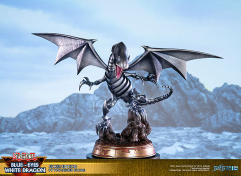 Yu-Gi-Oh! - Blue Eyes White Dragon PVC Statue: Silver Edition