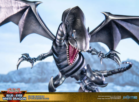 Yu-Gi-Oh! - Blue Eyes White Dragon PVC Statue: Silver Edition