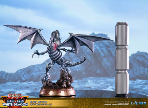 Yu-Gi-Oh! - Blue Eyes White Dragon PVC Statue: Silver Edition