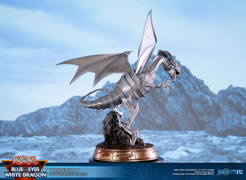 Yu-Gi-Oh! - Blue Eyes White Dragon PVC Statue